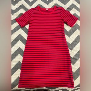 Old Navy Red striped dress 
Size: x small
$5